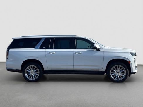 Used 2024 Cadillac Escalade ESV Premium Luxury w/ Performance Package AWD/4WD image 7