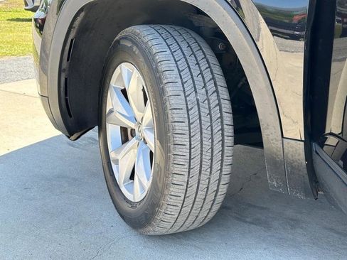 Used 2019 Volkswagen Atlas SE image 34