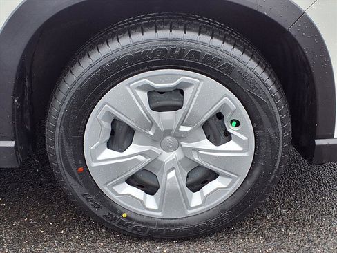 Certified 2022 Subaru Forester image 9