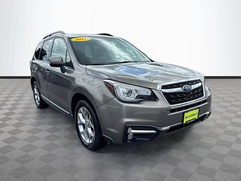 Used 2017 Subaru Forester 2.5i Touring w/ Popular Package #2 AWD/4WD image 3