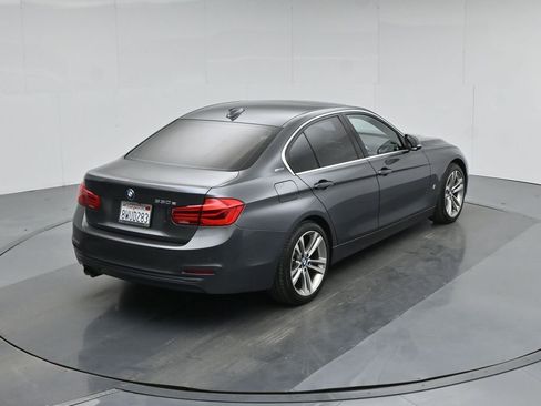 Used 2018 BMW 330e w/ Convenience Package image 39