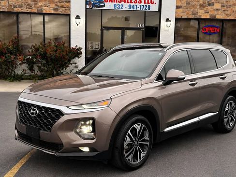 Used 2019 Hyundai Santa Fe FWD image 17