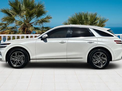 Used 2023 Genesis GV70 2.5T w/ Advanced Package image 8