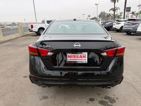 New 2025 Nissan Altima 2.5 SR w/ SR Premium Package image 5