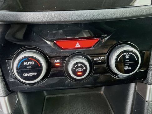 Used 2020 Subaru Forester Premium AWD/4WD image 22