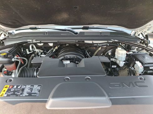 Used 2019 GMC Yukon Denali AWD/4WD image 21