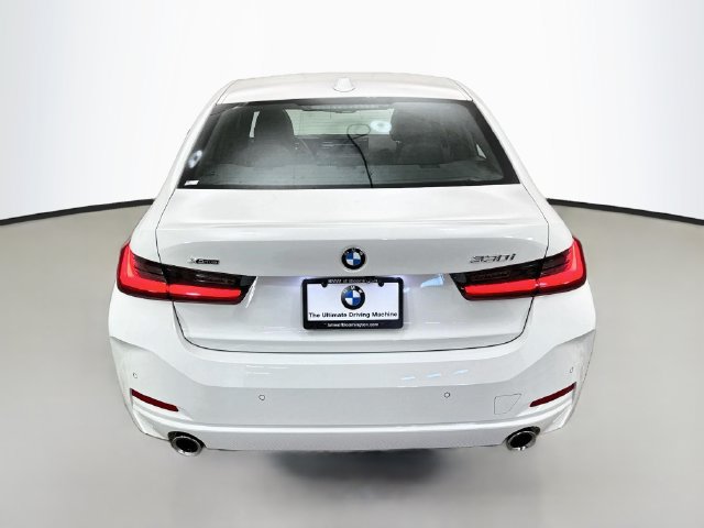 Used 2026 BMW 330i xDrive Sedan w/ Convenience Package AWD/4WD image 6