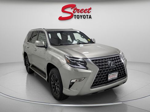 Used 2020 Lexus GX 460 Premium image 5