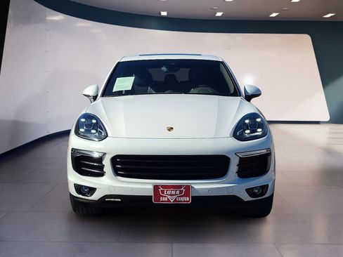 Used 2016 Porsche Cayenne image 8