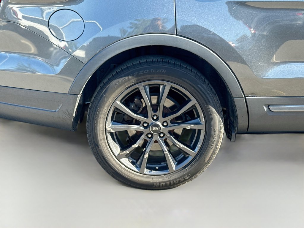 Used 2018 Ford Explorer XLT w/ Equipment Group 202A FWD image 41