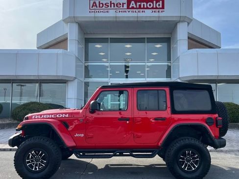 Used 2021 Jeep Wrangler Unlimited Rubicon image 3
