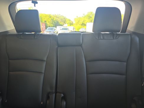 Used 2018 Honda Pilot Elite image 21