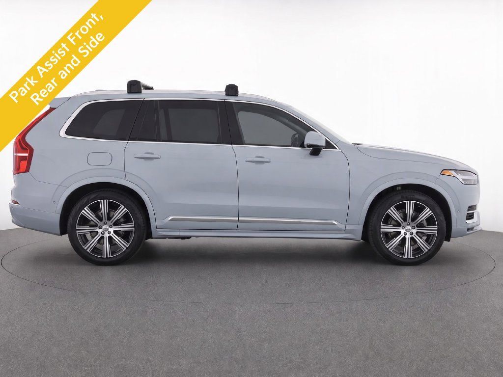 Used 2025 Volvo XC90 T8 Plus w/ Protection Package Premier AWD/4WD image 8
