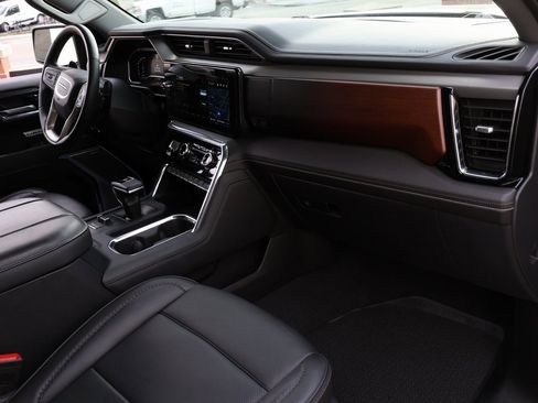 Certified 2024 GMC Sierra 1500 Denali image 13