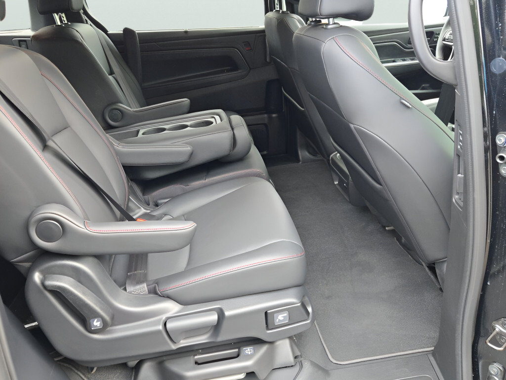 Used 2026 Honda Odyssey Sport-L image 10