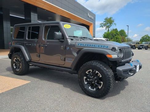 Used 2025 Jeep Wrangler Unlimited Rubicon 4xe w/ Safety Group AWD/4WD image 2