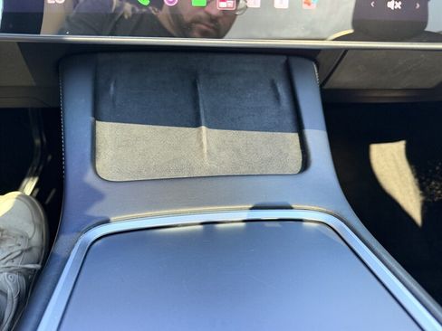 Used 2022 Tesla Model Y Long Range AWD/4WD image 44