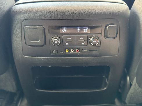 Used 2015 GMC Yukon XL SLT w/ Open Road Package image 33