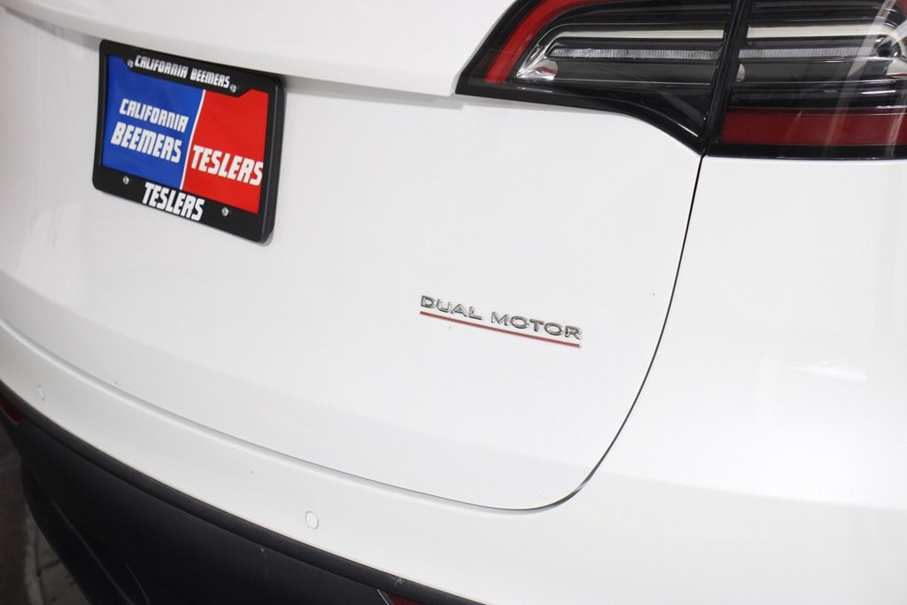 Used 2022 Tesla Model Y Performance AWD/4WD image 10