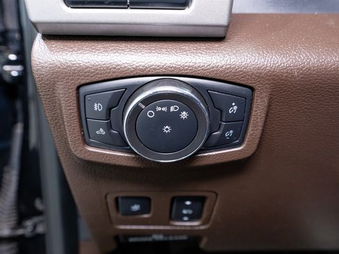 Used 2022 Ford F350 King Ranch w/ King Ranch Ultimate Package AWD/4WD image 36