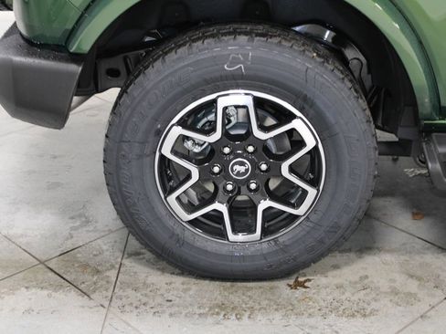 New 2025 Ford Bronco Outer Banks image 15