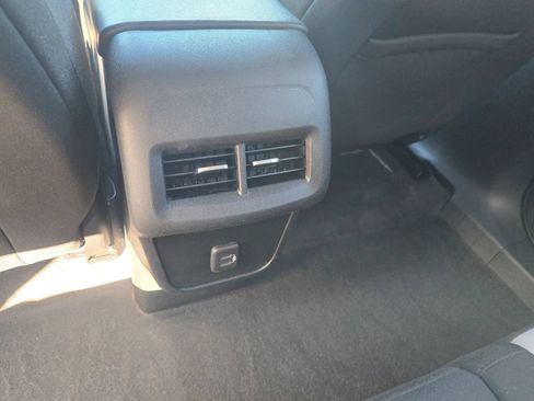 Used 2020 Chevrolet Equinox LT AWD/4WD image 10