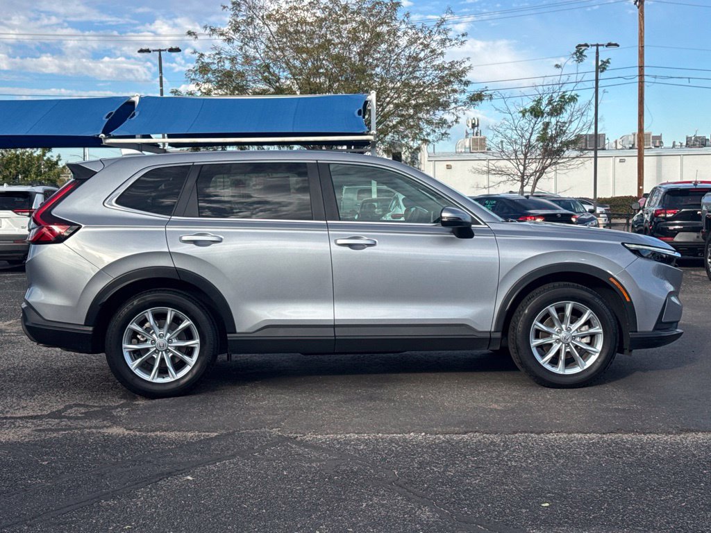 Used 2025 Honda CR-V EX image 9