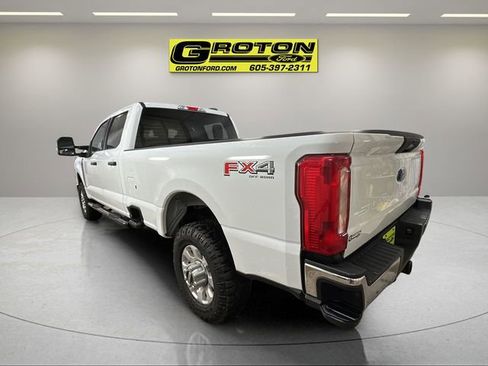 Used 2023 Ford F350 XLT w/ FX4 Off-Road Package AWD/4WD image 2