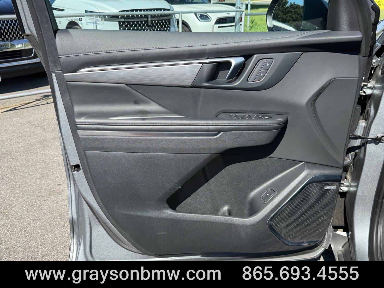 Used 2025 Buick Enclave Preferred AWD/4WD image 18