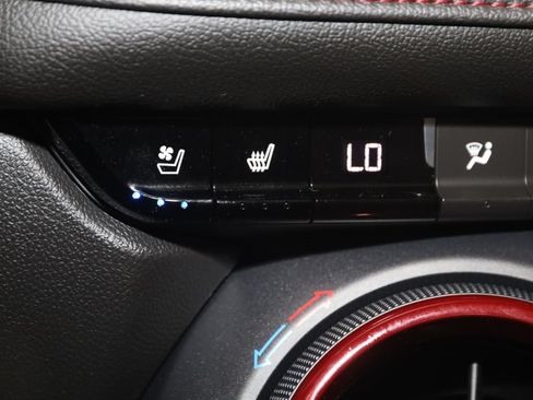 Used 2020 Chevrolet Blazer RS FWD image 8