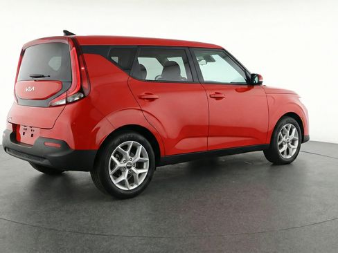 Used 2025 Kia Soul LX w/ LX Technology Package image 9
