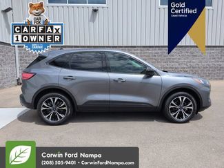 Used 2022 Ford Escape SE w/ SE Sport Appearance Package AWD/4WD video 2