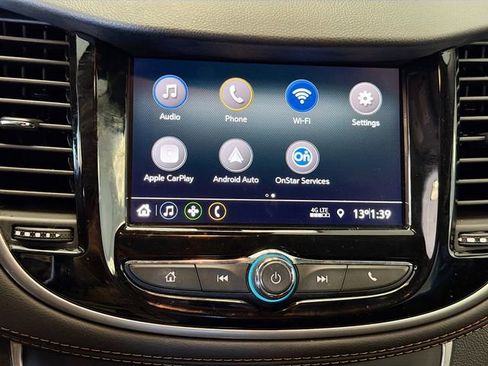 Certified 2022 Chevrolet Trax LT w/ LT Convenience Package image 14