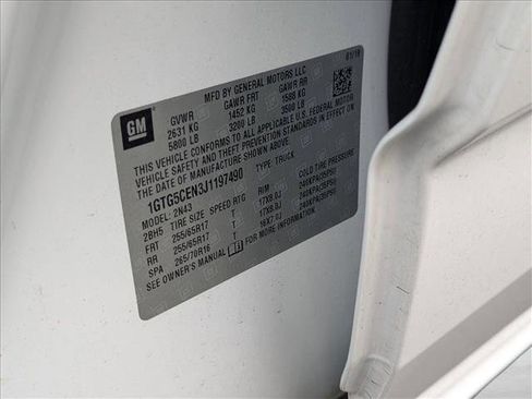 Used 2018 GMC Canyon SLE w/ SLE Convenience Package image 16