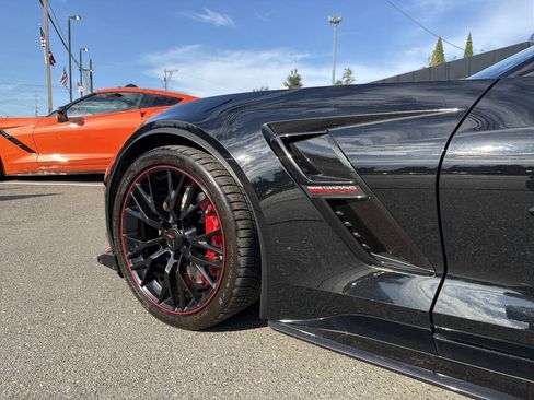 Used 2017 Chevrolet Corvette Grand Sport RWD image 2