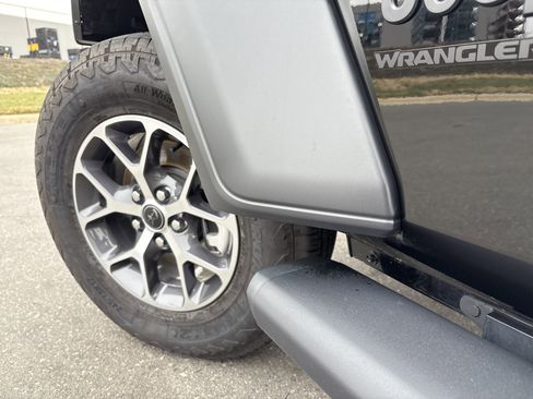 Certified 2024 Jeep Wrangler Sport S image 12