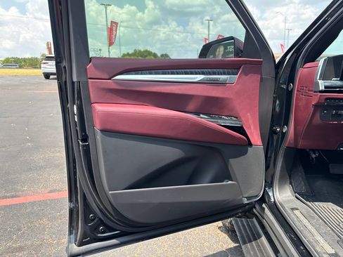 Used 2026 Cadillac Escalade Sport w/ Touring Package AWD/4WD image 12