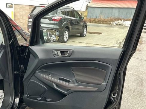 Used 2021 Ford EcoSport SE FWD image 44
