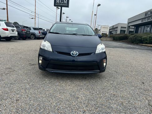 Used 2013 Toyota Prius Four image 5