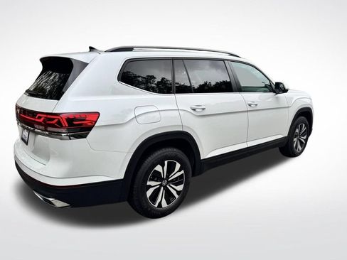 Used 2026 Volkswagen Atlas SE FWD image 4