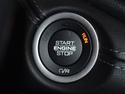 Certified 2024 Dodge Durango SXT image 21