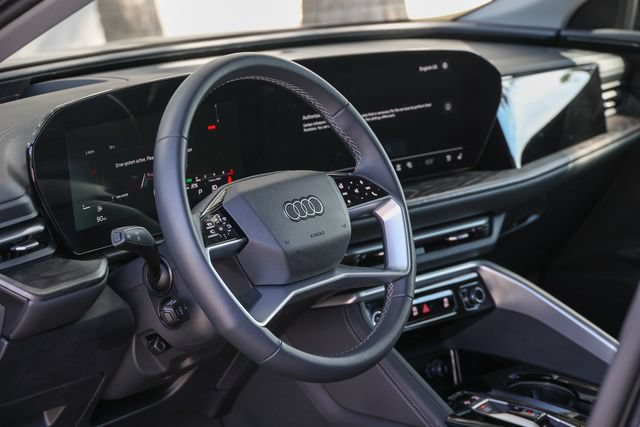 Certified 2025 Audi Q5 Premium AWD/4WD image 34