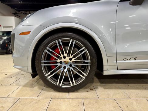 Used 2016 Porsche Cayenne GTS AWD/4WD image 40