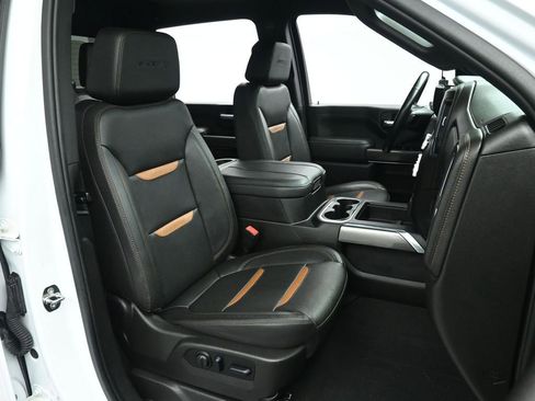 Used 2023 GMC Sierra 3500 AT4 image 22