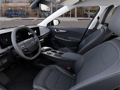 New 2025 Kia EV6 Light w/ Light LR Technology Package image 18