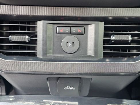 New 2026 Ford F250 Platinum AWD/4WD image 18