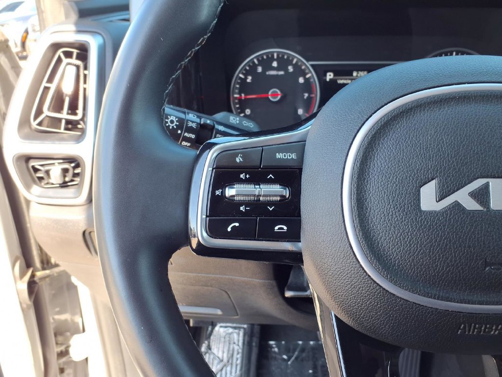Certified 2023 Kia Sorento X-Line EX AWD/4WD image 14