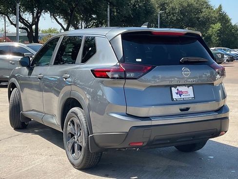 Used 2025 Nissan Rogue SV FWD image 6