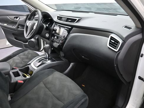 Used 2016 Nissan Rogue S w/ S Family Package FWD image 14