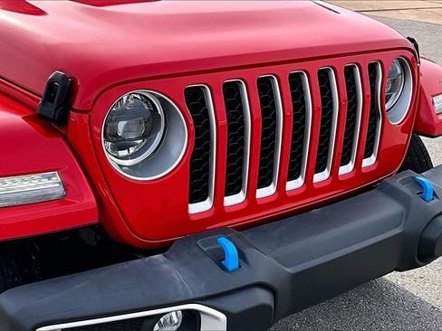 Used 2023 Jeep Wrangler Unlimited Sahara image 28